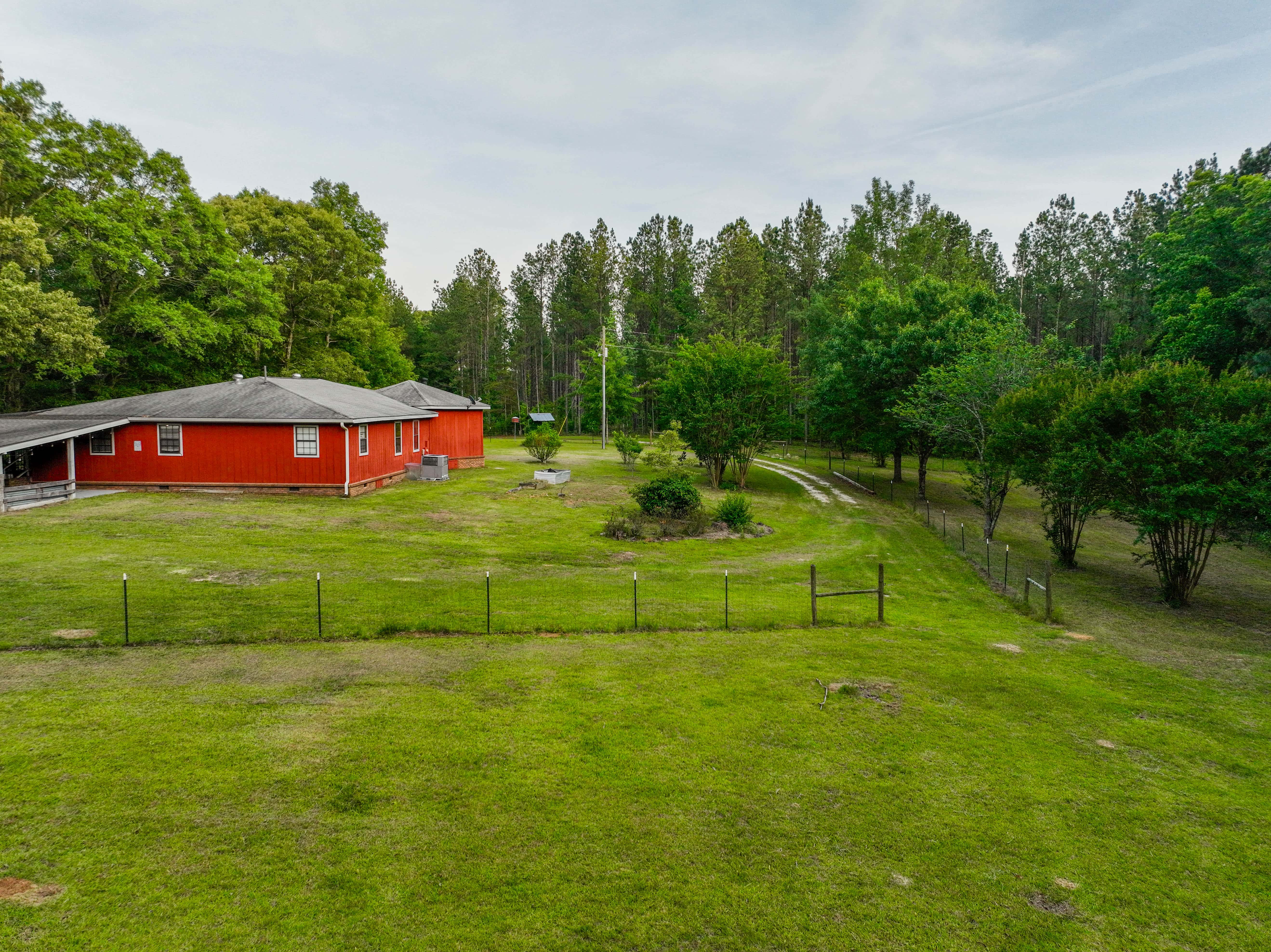 1661 Antioch Church Road Midway AL 36053
