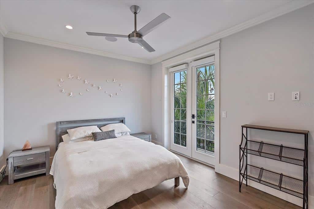 8201 Midnight Pass Road Sarasota FL 34242