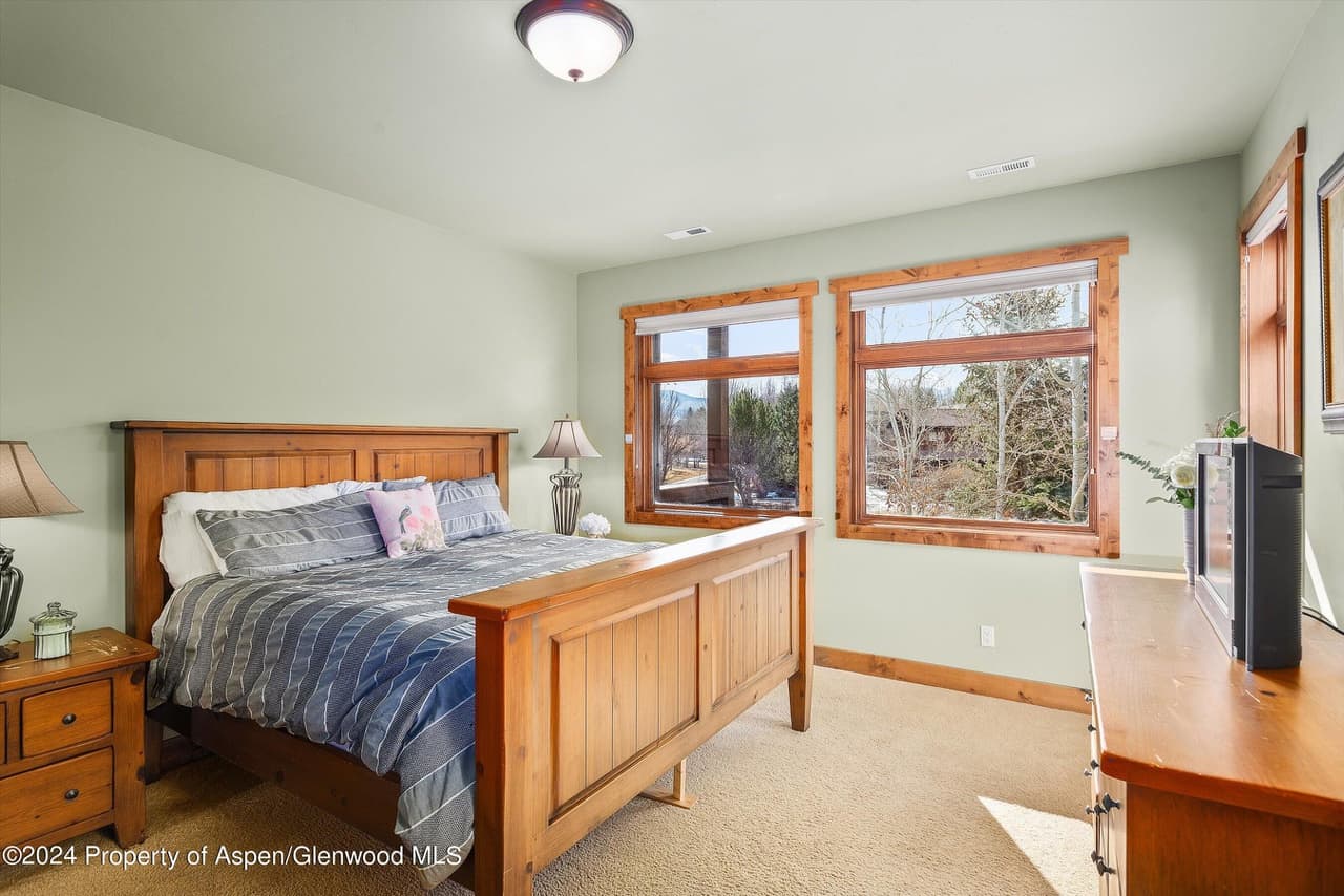 904 Cedar Creek Carbondale CO 81623