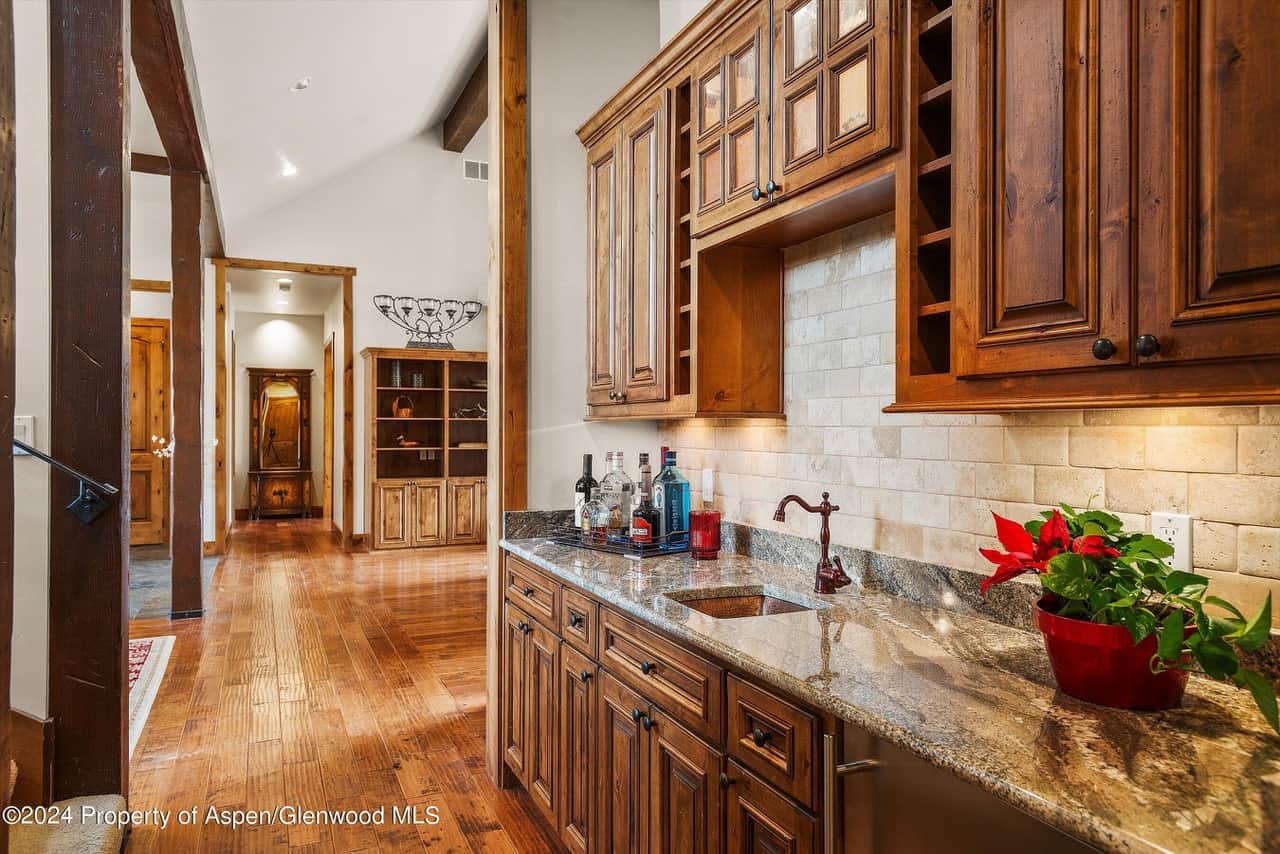 904 Cedar Creek Carbondale CO 81623