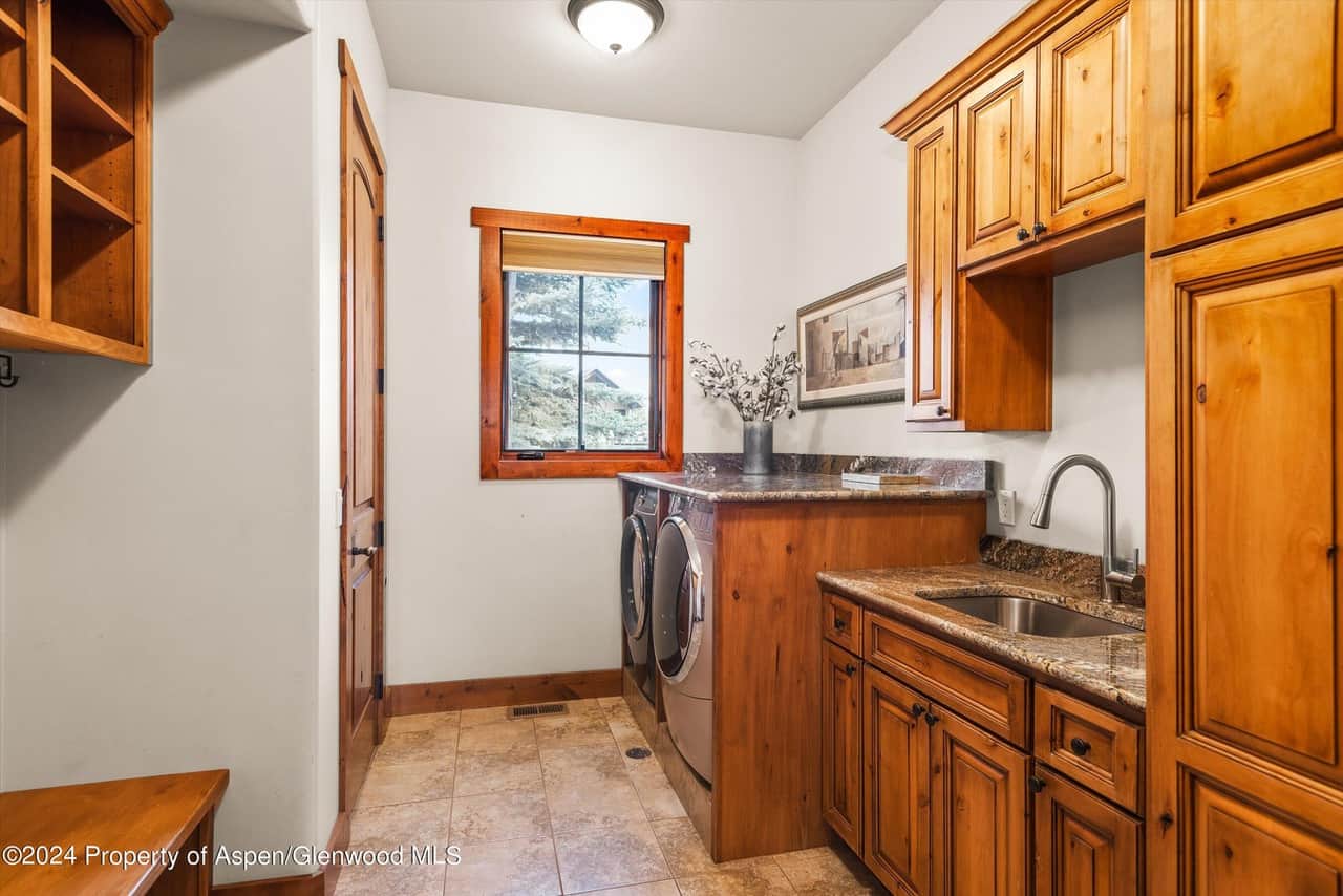 904 Cedar Creek Carbondale CO 81623
