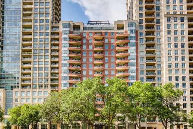 270 E Pearson Street Chicago IL 60611