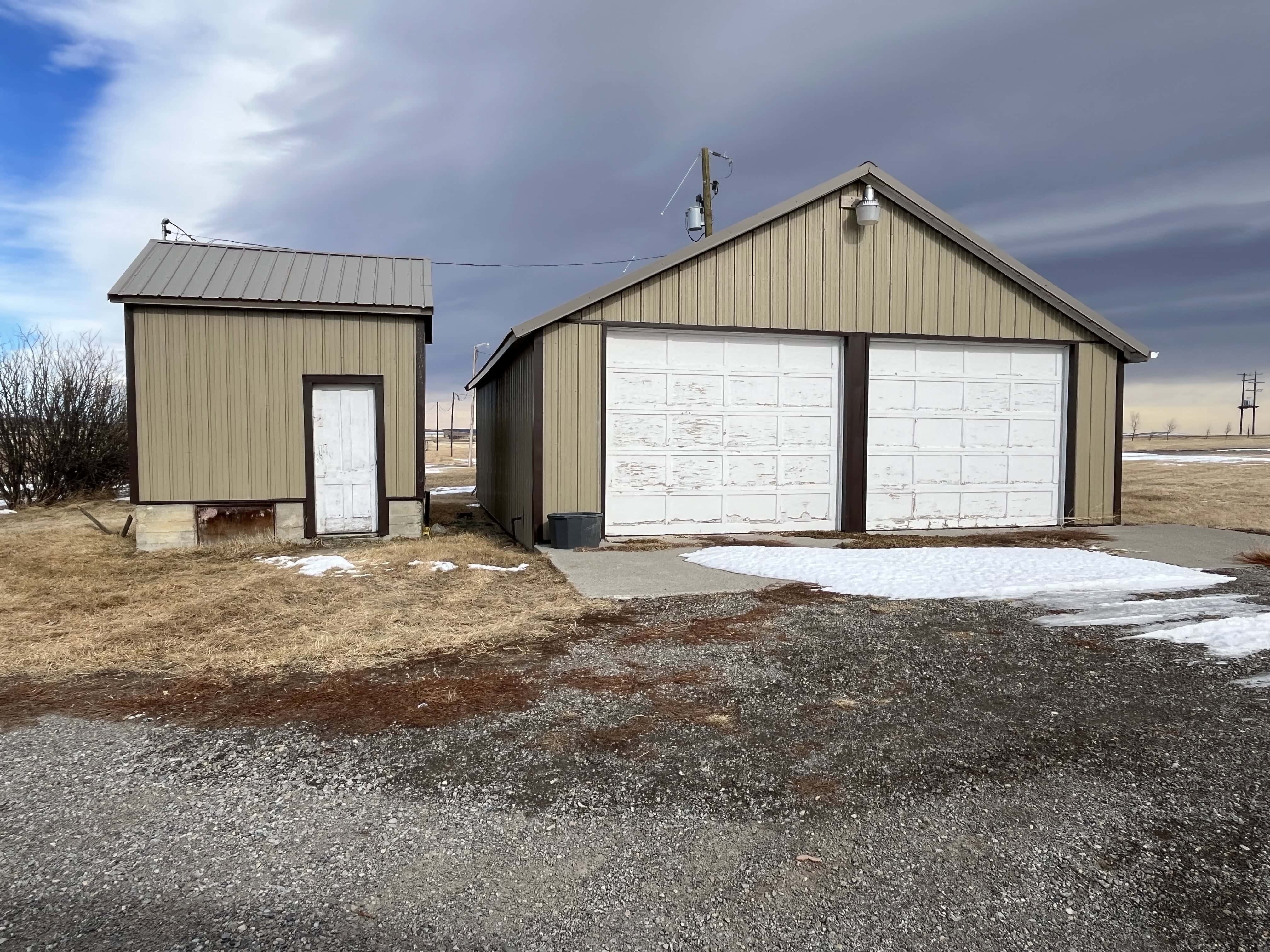 SW 12-6-29-w4 Pincher Creek AB T0K 1W0