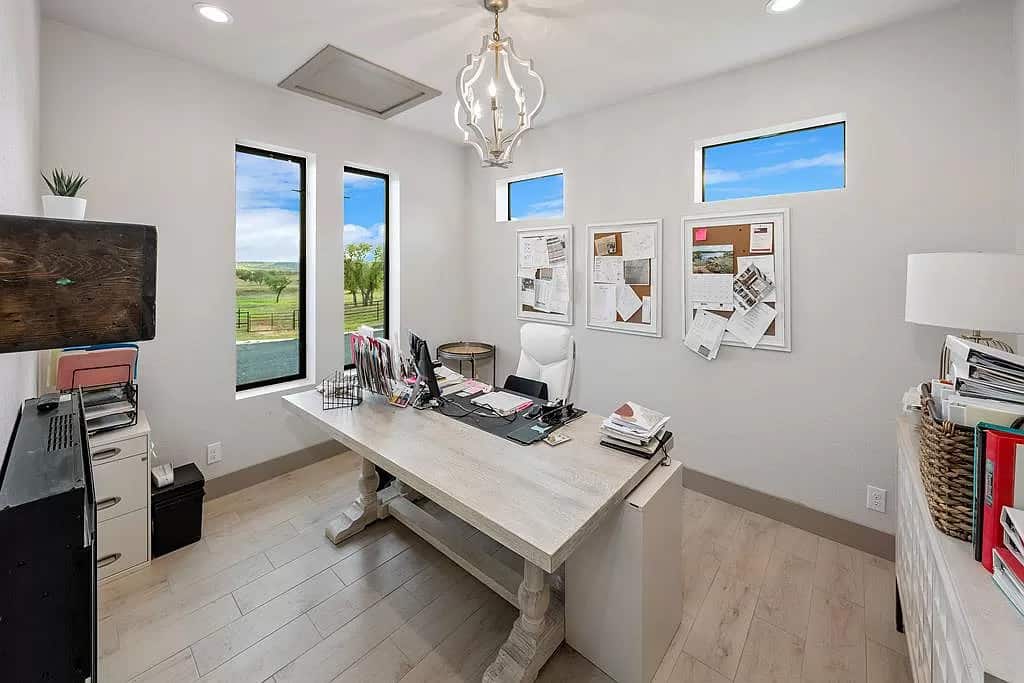 234 Deer Park Lane Kerrville TX 78028