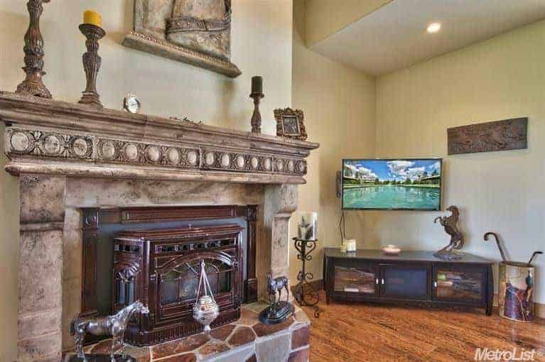 7541 Sloughhouse Road Elk Grove CA 95624