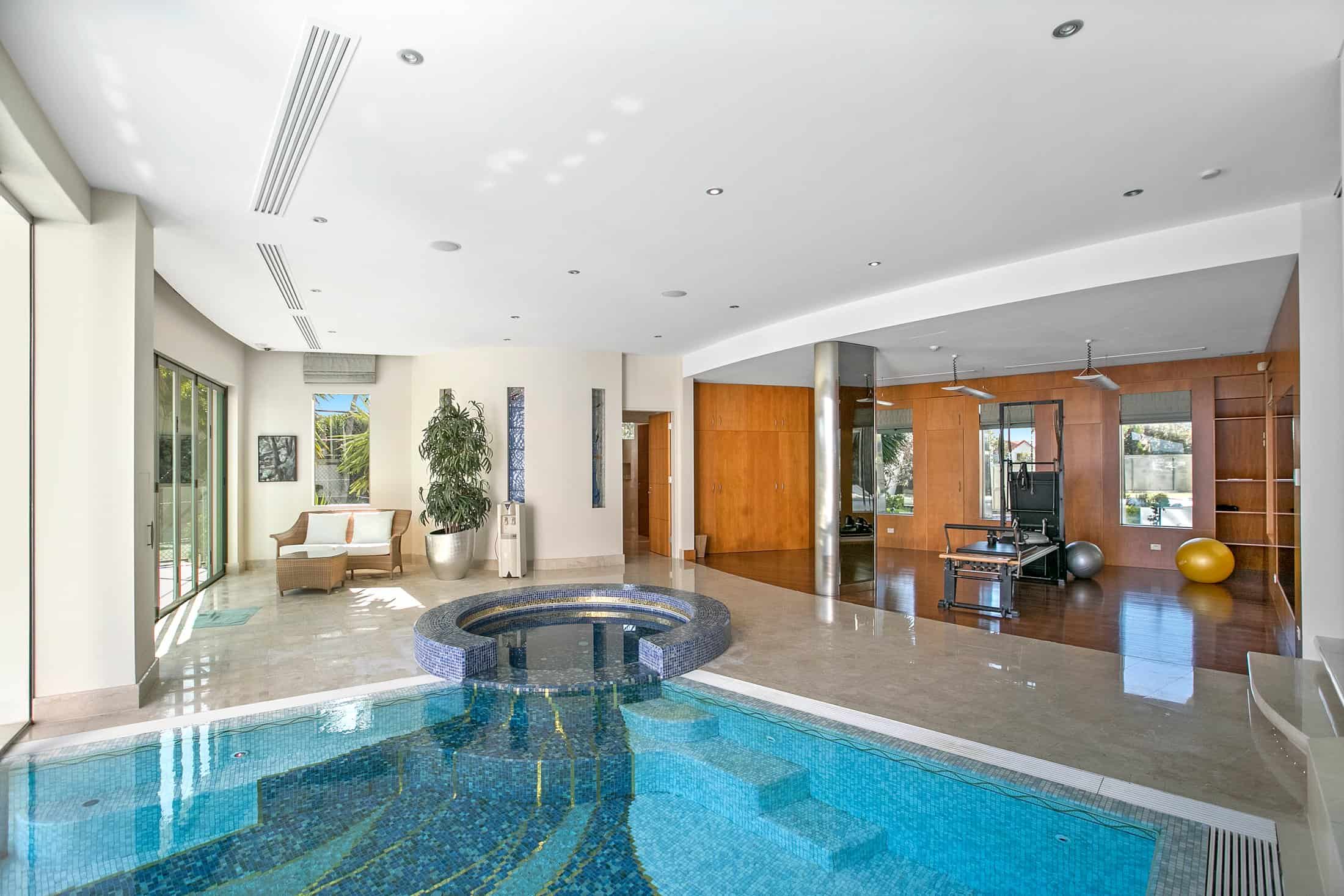 7-13 King Arthurs Court Queensland AU