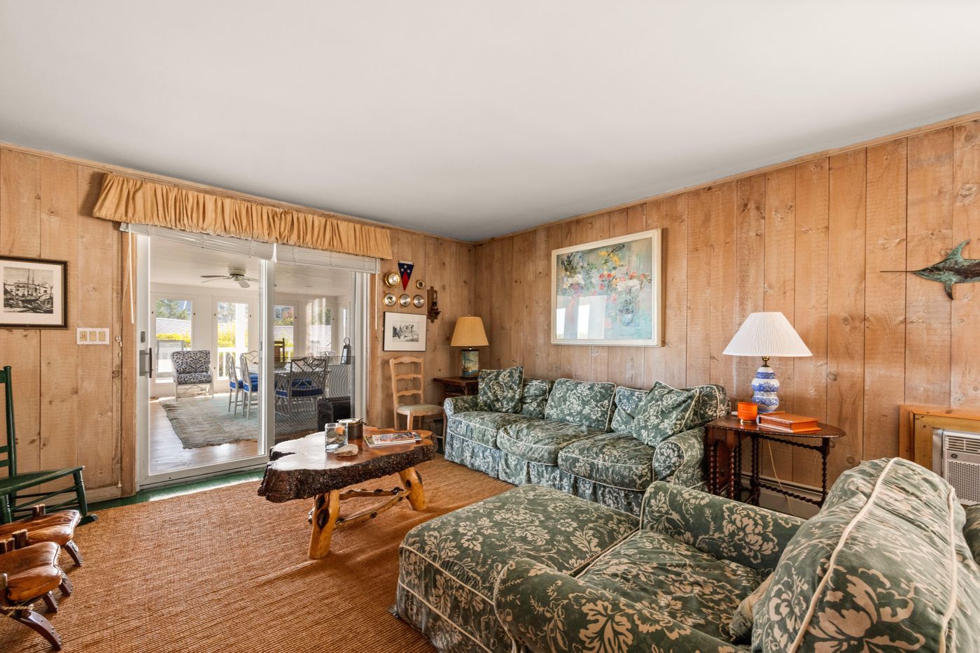 9 Weston Avenue Oak Bluffs MA 02568