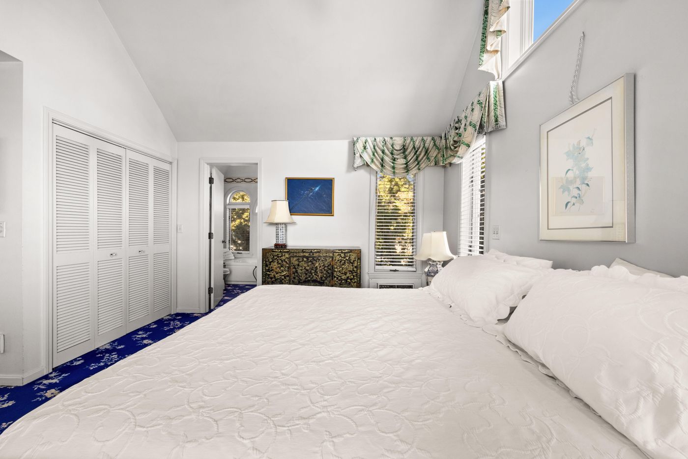 9 Weston Avenue Oak Bluffs MA 02568