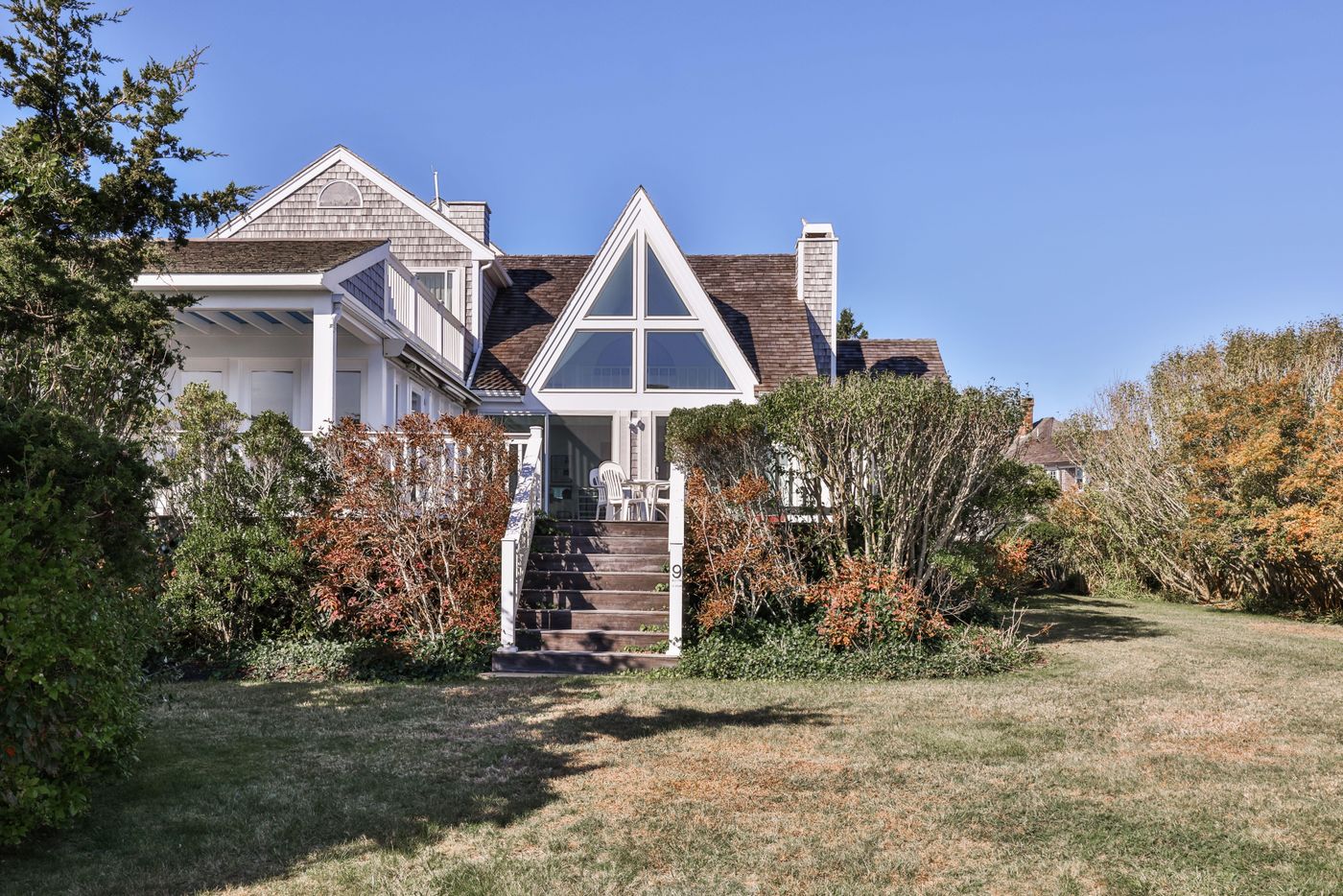 9 Weston Avenue Oak Bluffs MA 02568