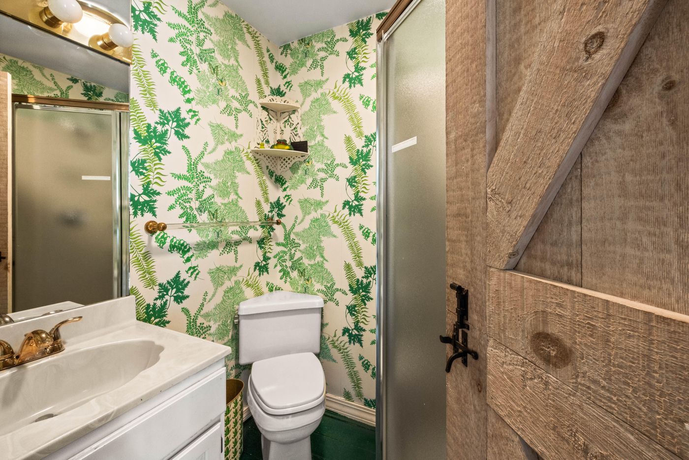 9 Weston Avenue Oak Bluffs MA 02568