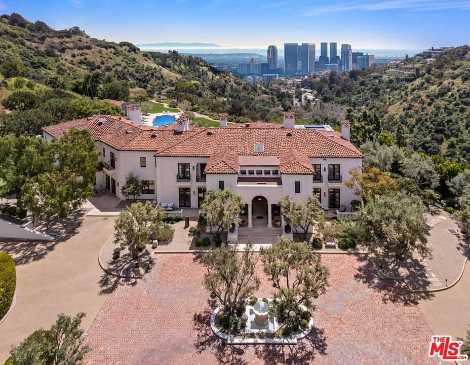 9904 Kip Drive Beverly Hills CA 90210