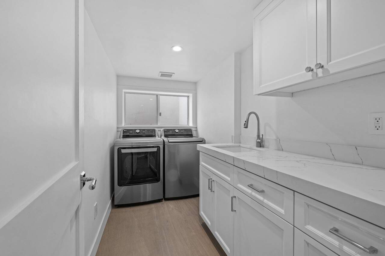 1624 Torrey Pines Road La Jolla CA 92037