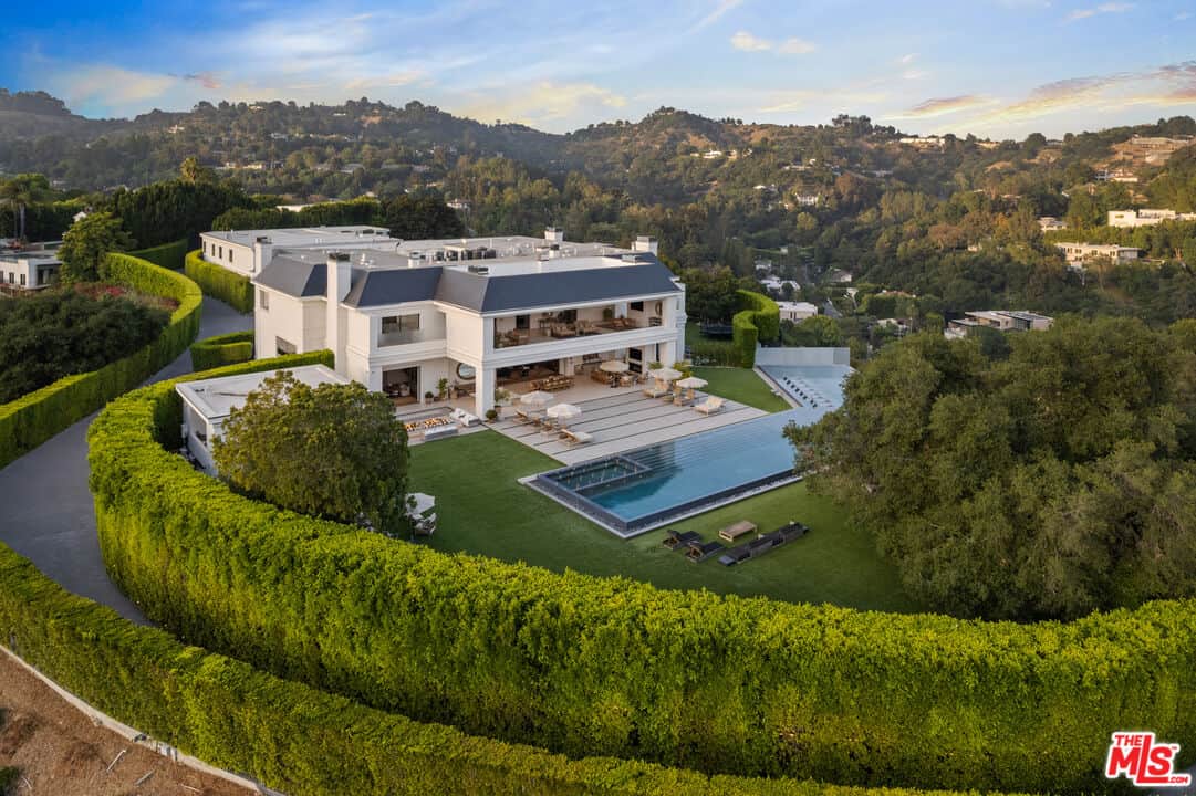 2571 Wallingford Drive Beverly Hills CA 90210
