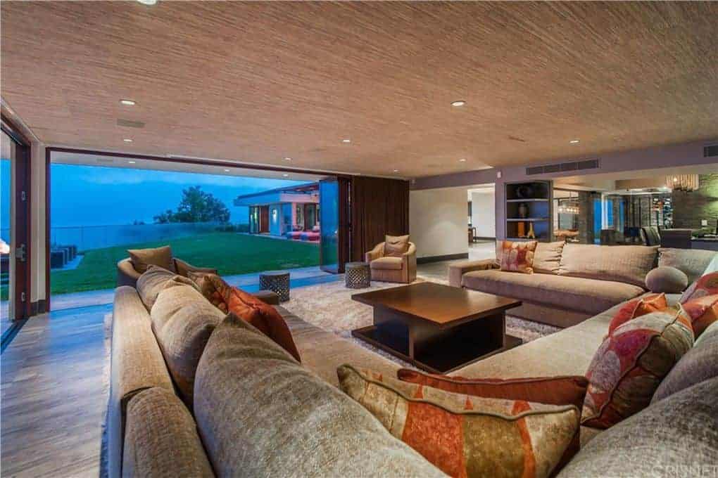 1134 Lachman Lane Pacific Palisades CA 90272