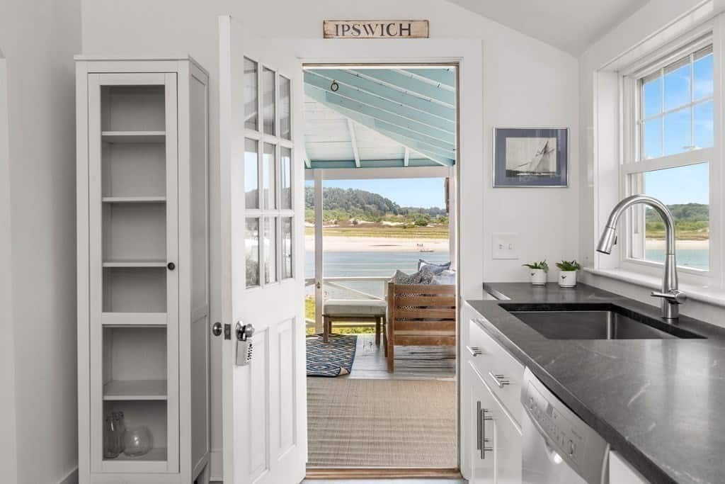 15 River Road Ipswich MA 01938