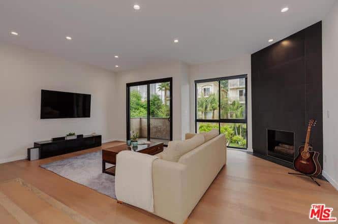 2307 Fox Hills Drive Los Angeles CA 90064