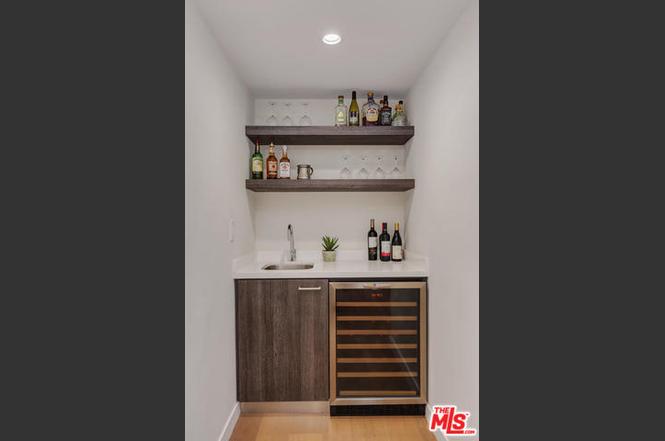 2307 Fox Hills Drive Los Angeles CA 90064