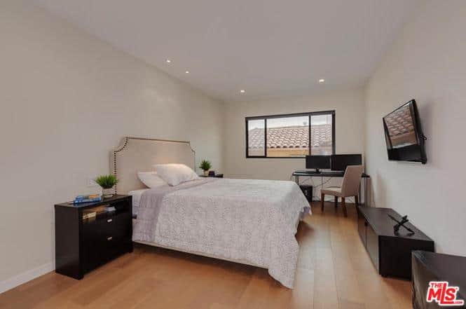 2307 Fox Hills Drive Los Angeles CA 90064