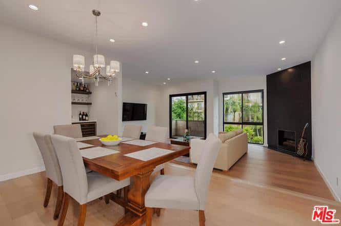 2307 Fox Hills Drive Los Angeles CA 90064
