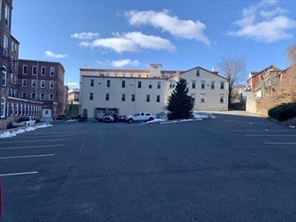 123 Union Street Easthampton MA 01027