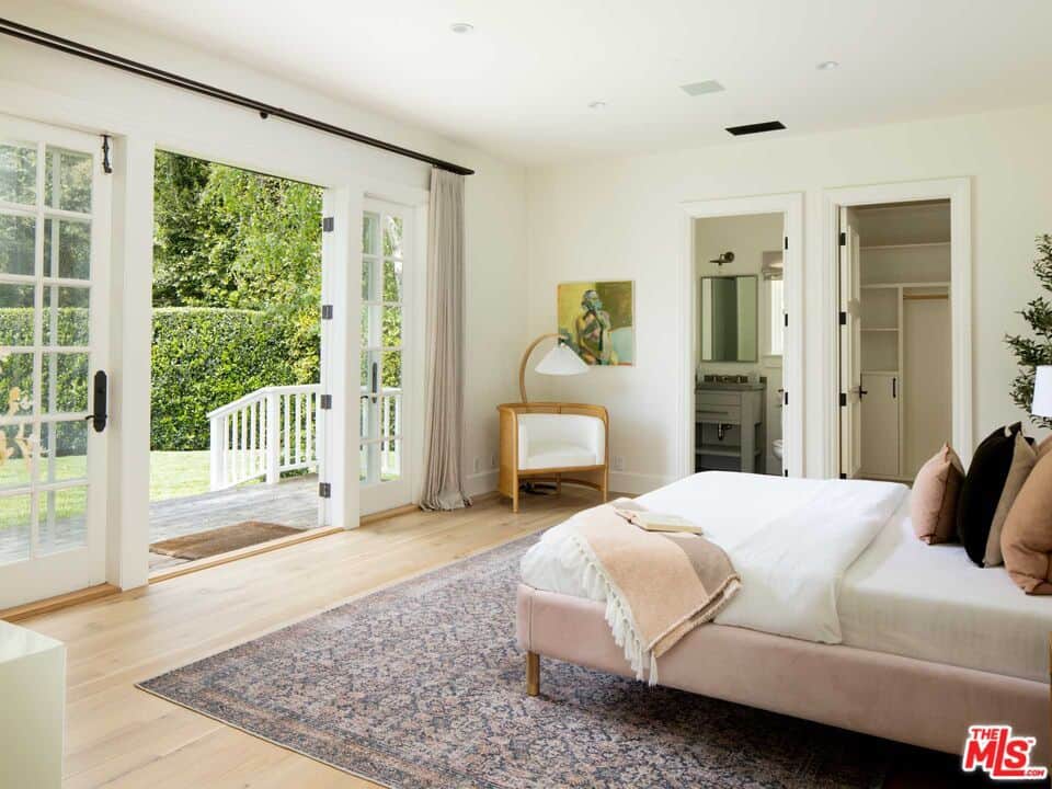 555 N Tigertail Road Los Angeles CA 90049