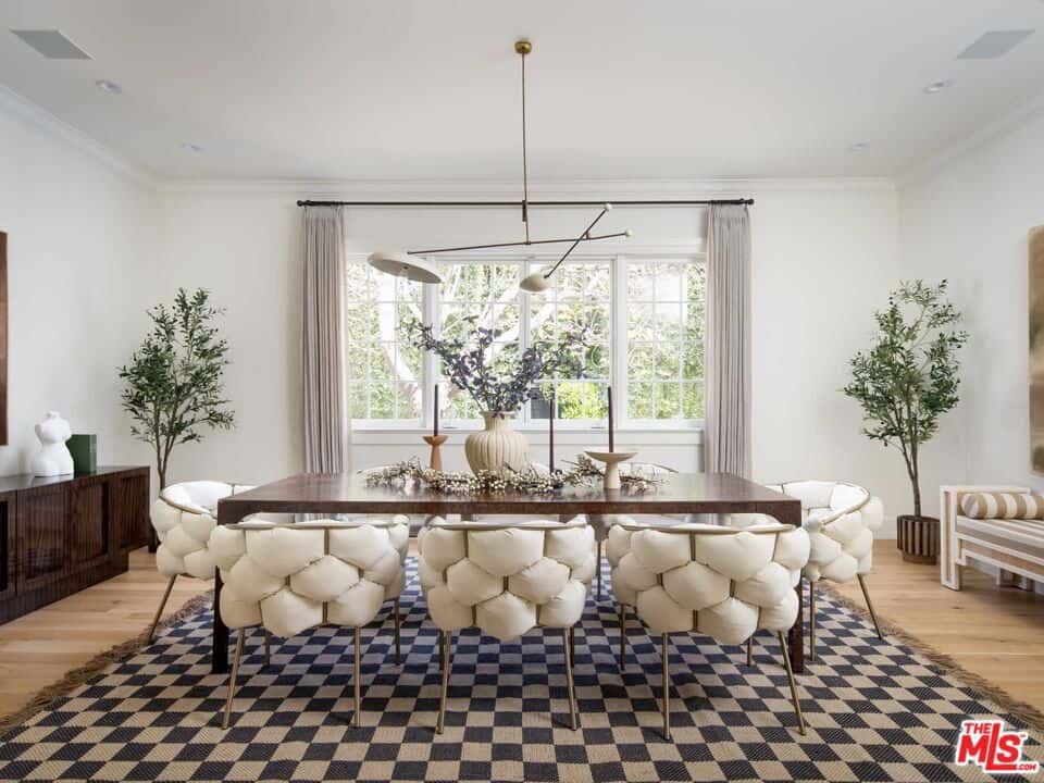 555 N Tigertail Road Los Angeles CA 90049