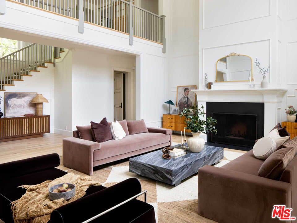 555 N Tigertail Road Los Angeles CA 90049