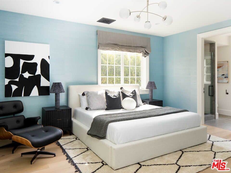 555 N Tigertail Road Los Angeles CA 90049