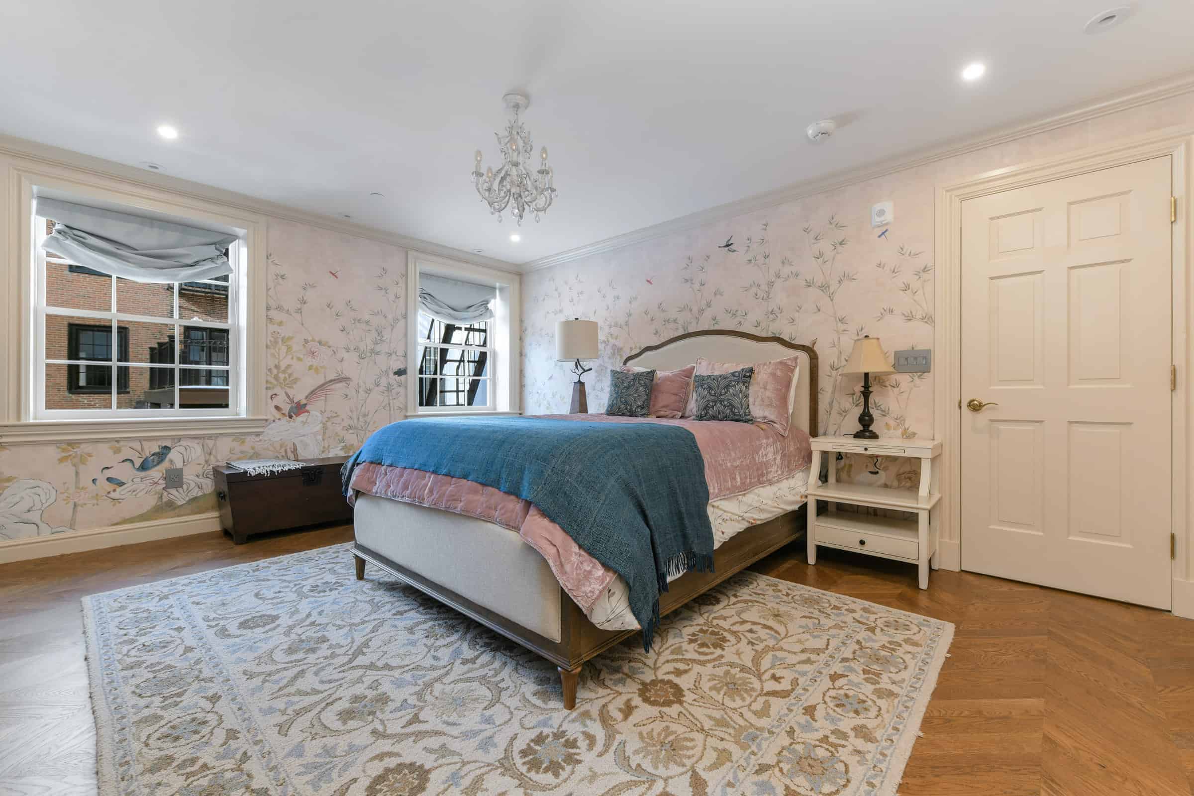 11 Chestnut Street, Boston, MA 02108