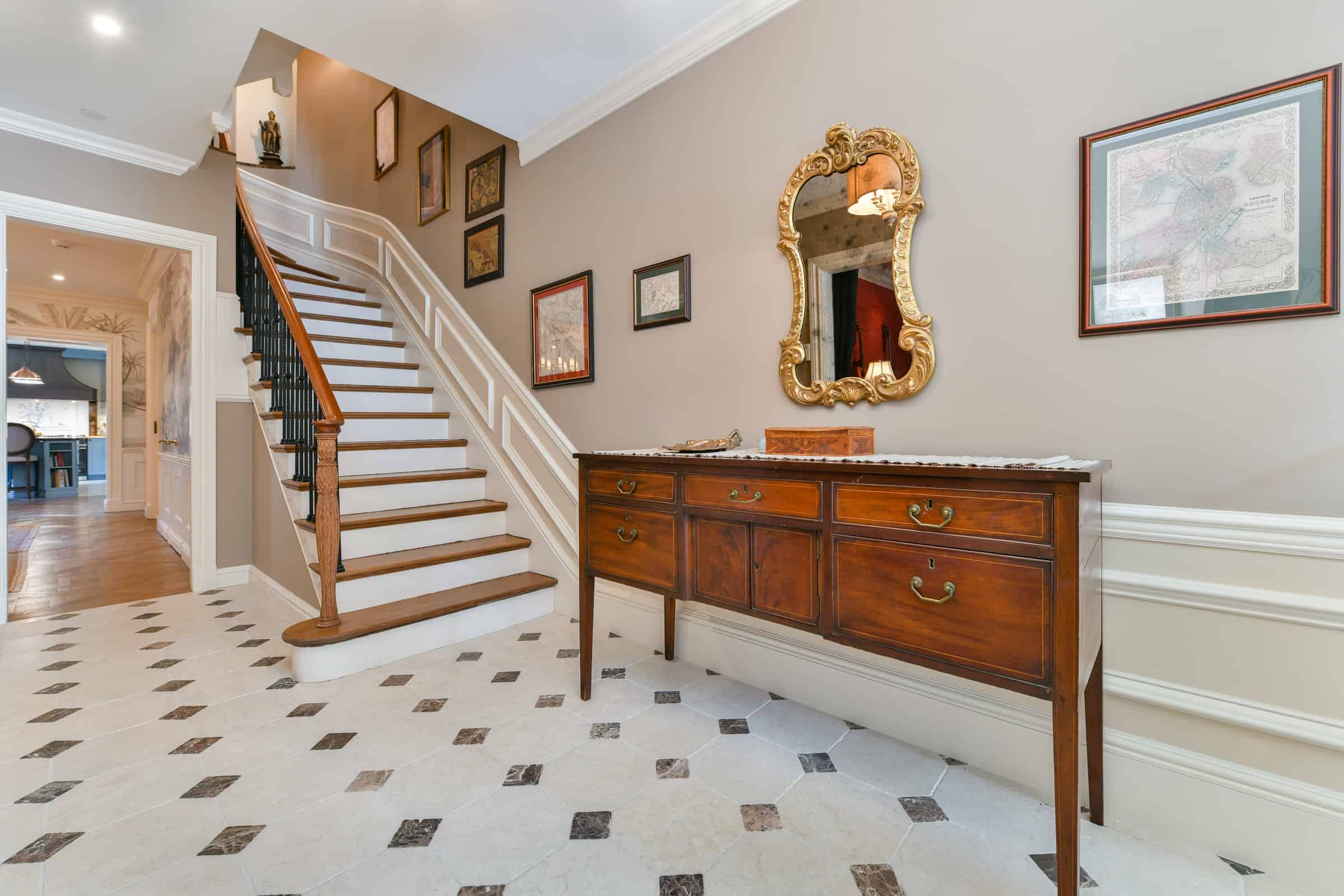 11 Chestnut Street, Boston, MA 02108