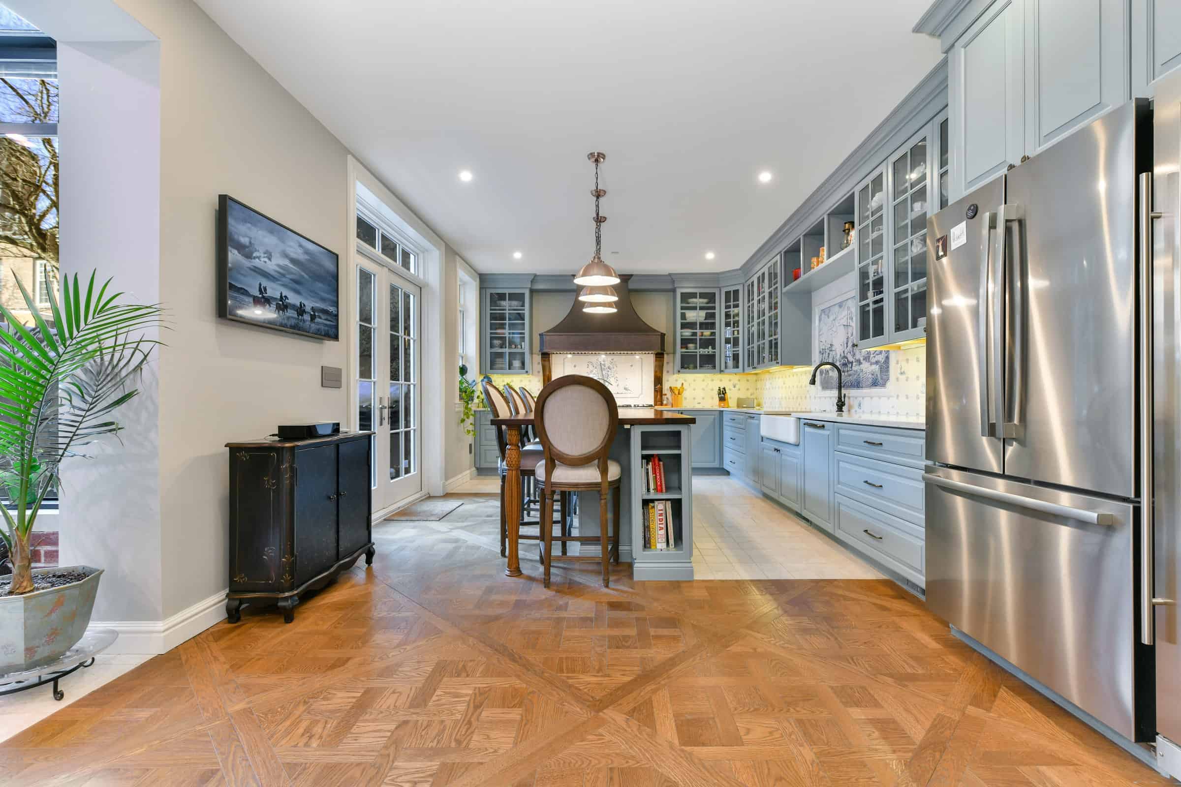11 Chestnut Street, Boston, MA 02108