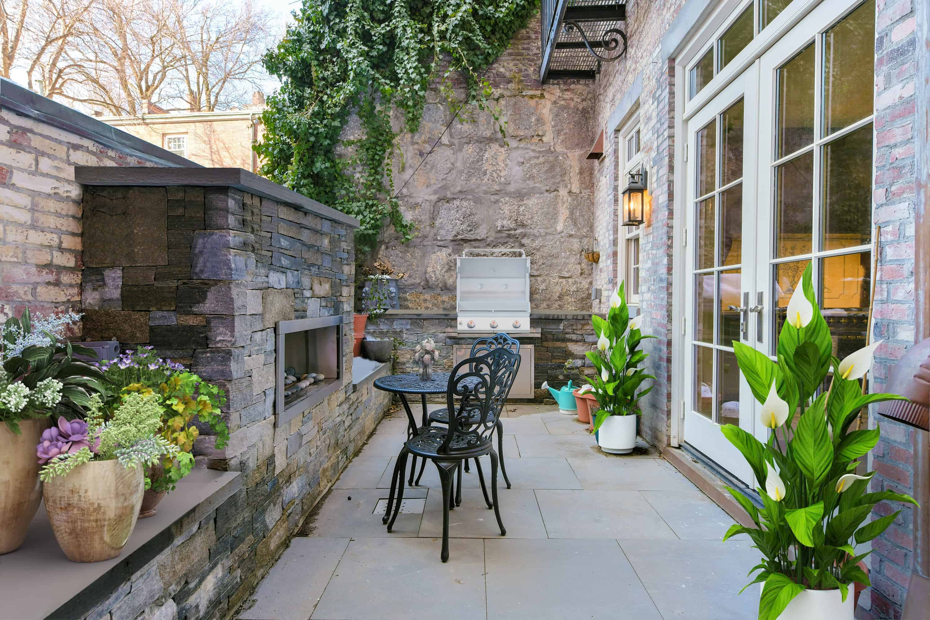 11 Chestnut Street, Boston, MA 02108