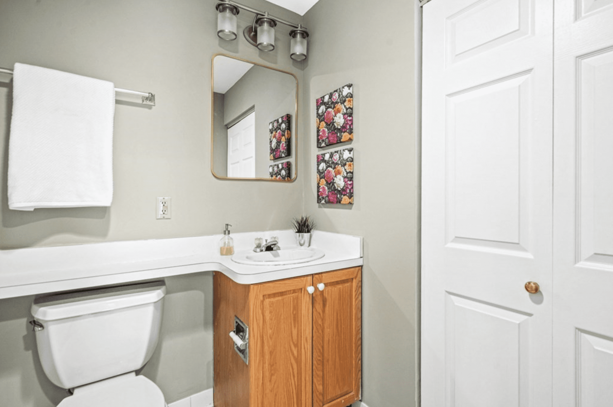 97 Anderer Lane West Roxbury MA 02132