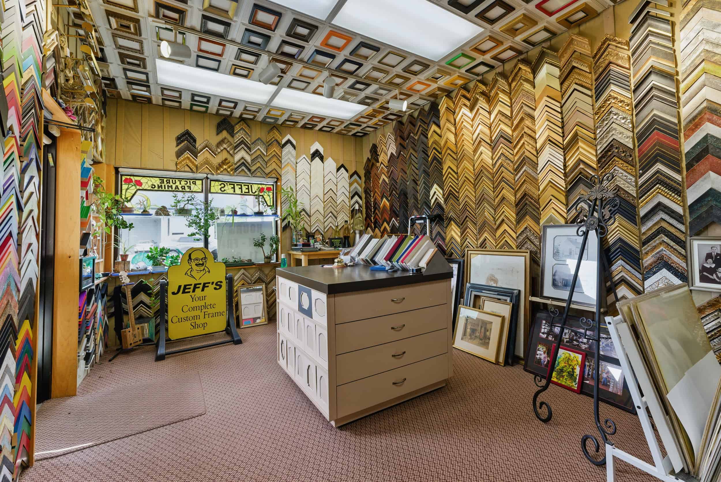 1027 E Columbus Avenue Springfield MA 01105