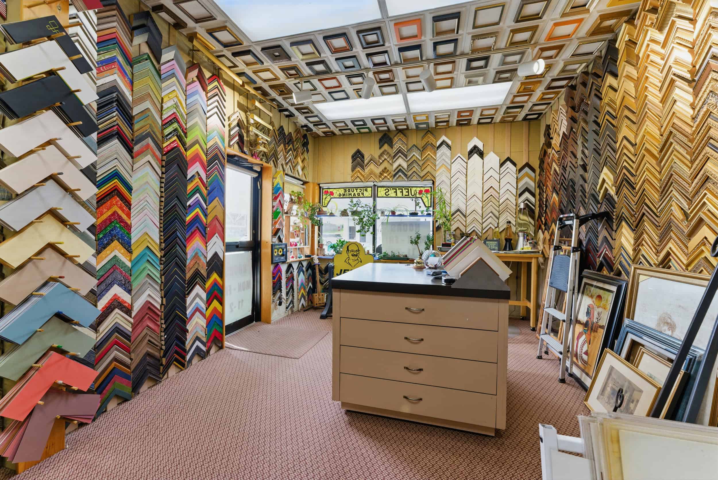 1027 E Columbus Avenue Springfield MA 01105