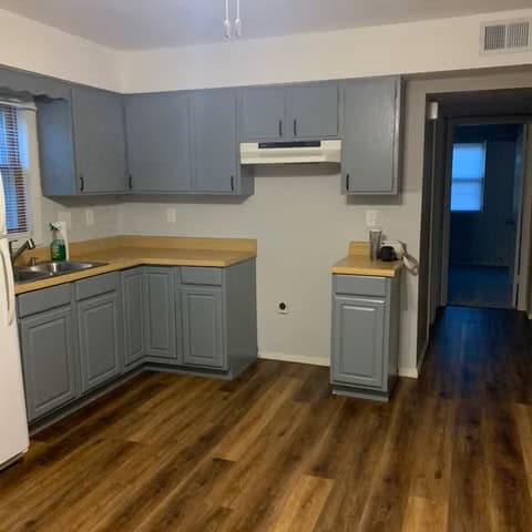 1113 E 10th Wellington KS 67152