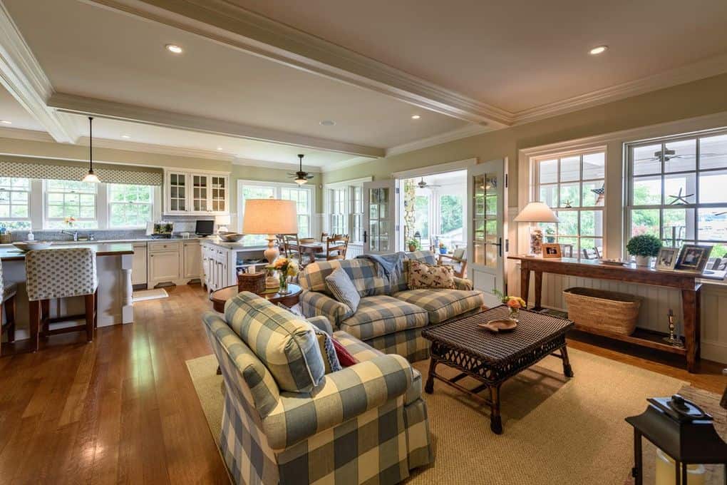 103 Main Street Vineyard Haven MA 02568