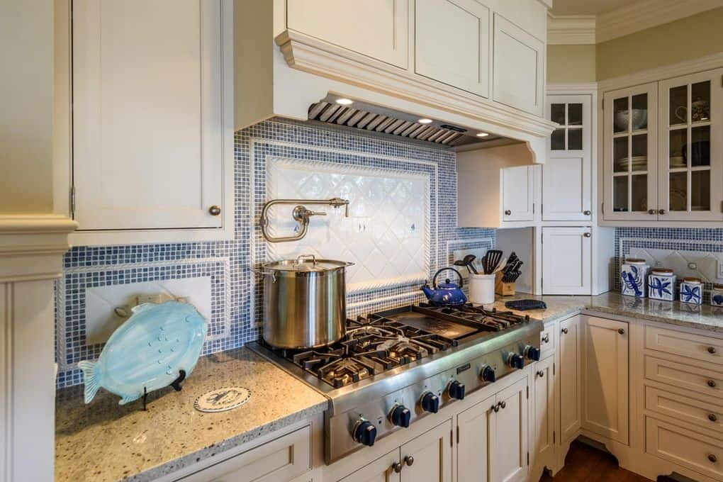 103 Main Street Vineyard Haven MA 02568