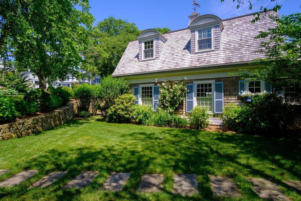 103 Main Street Vineyard Haven MA 02568