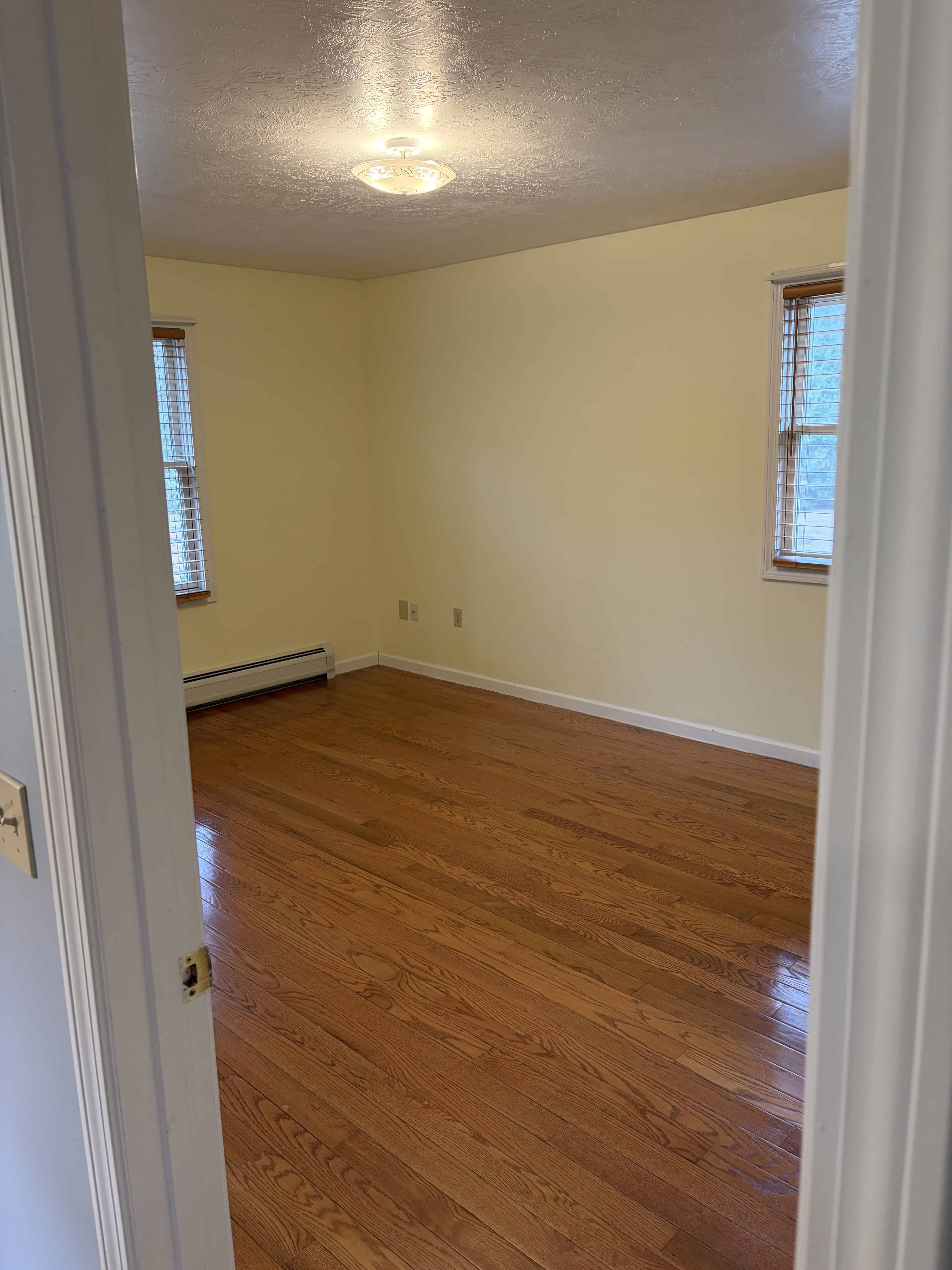 Easthampton MA 01027