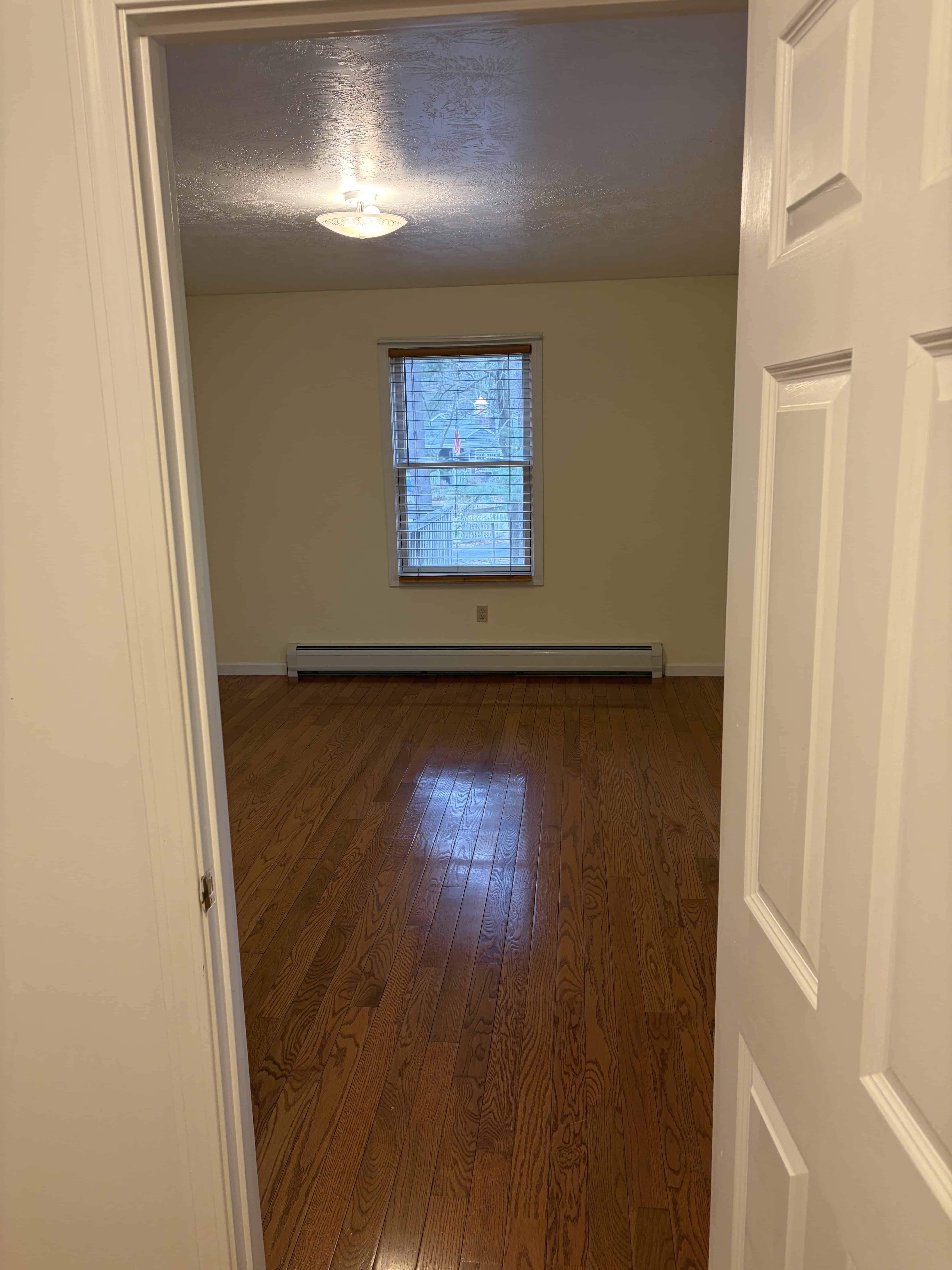 Easthampton MA 01027