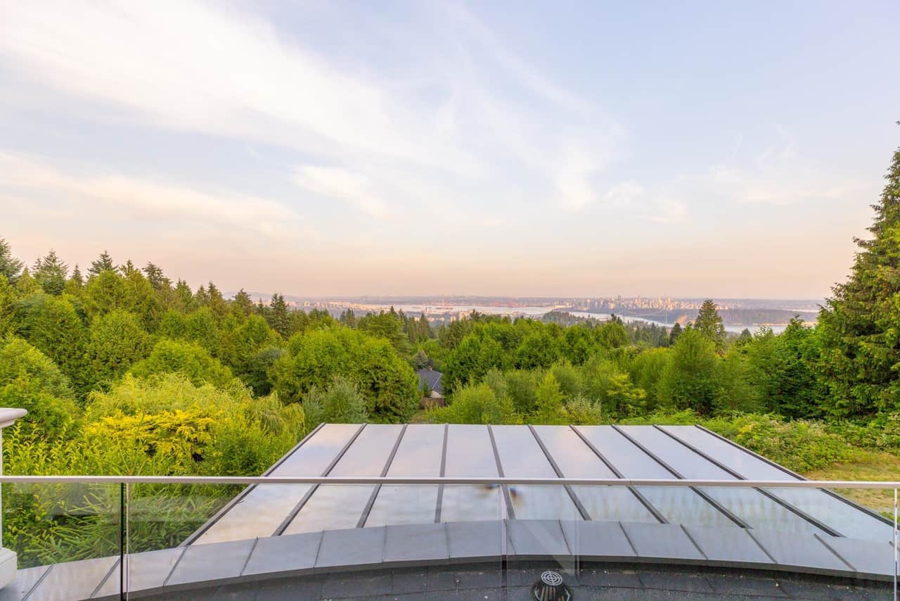1367 Chartwell Drive West Vancouver BC V7S 2R4