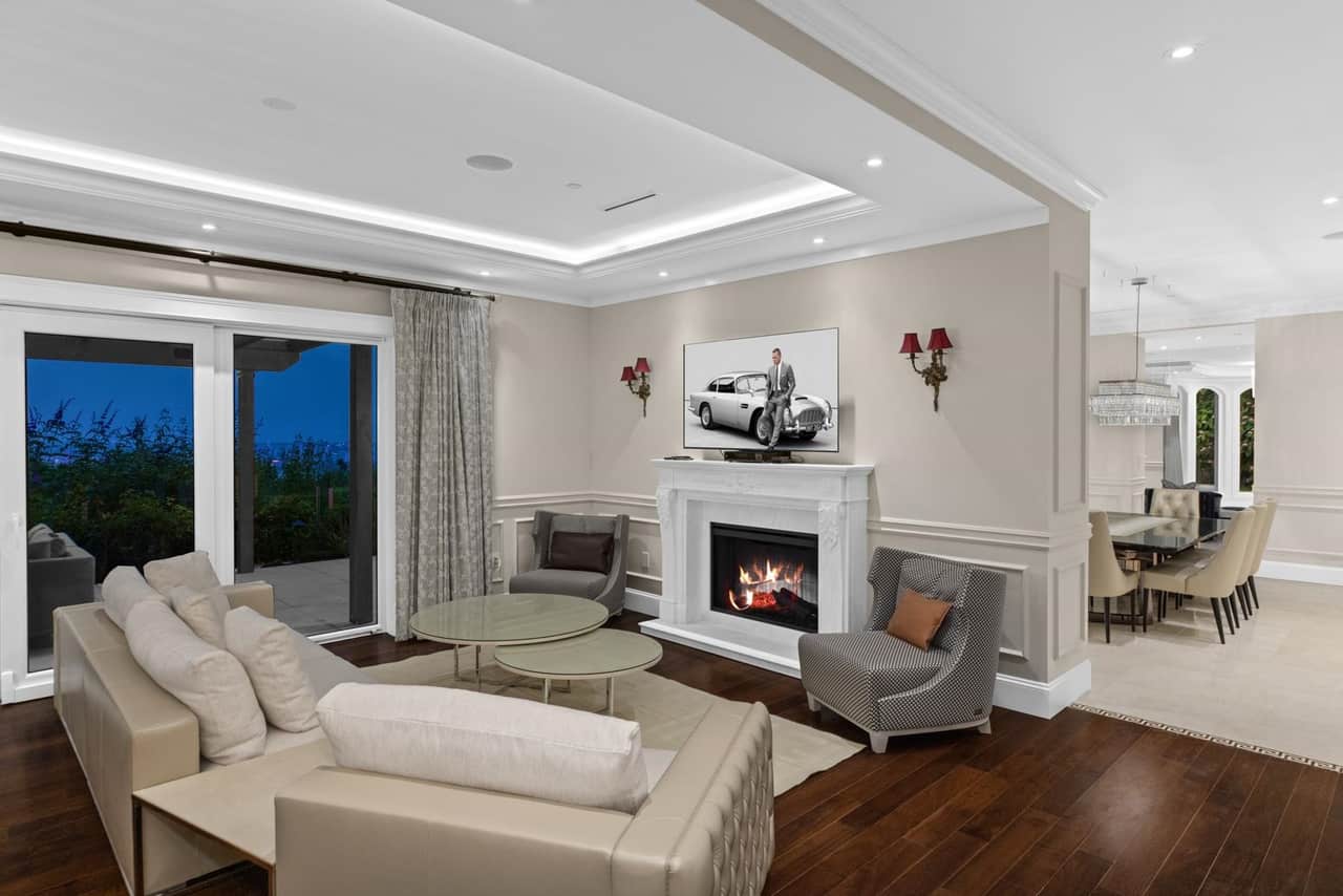 1367 Chartwell Drive West Vancouver BC V7S 2R4