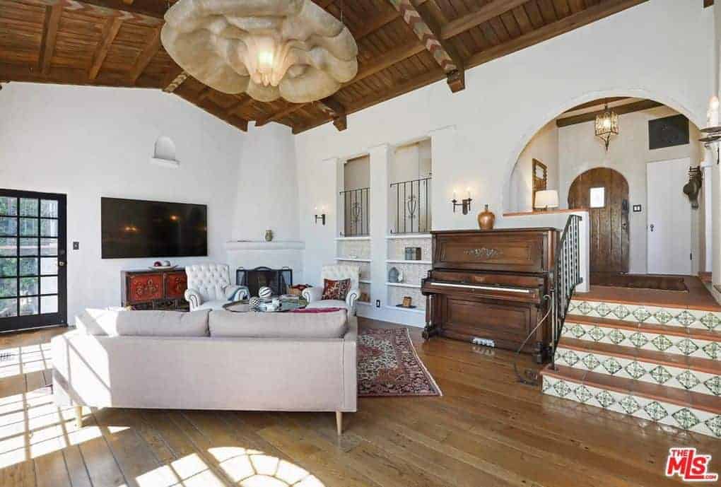 3656 Lowry Road Los Feliz CA 90027