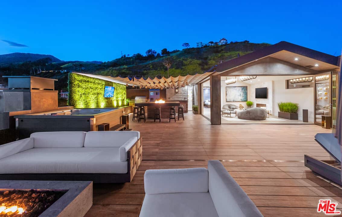 22150 Pacific Coast Highway Malibu CA 90265