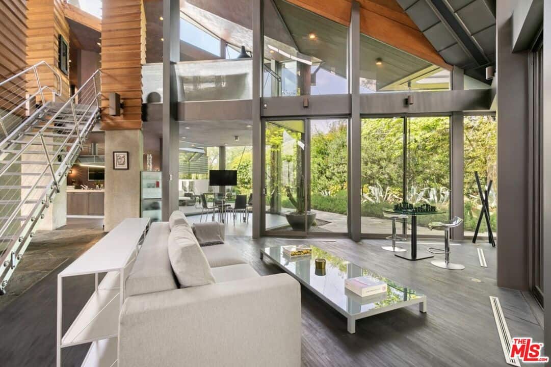 15216 Antelo Place Los Angeles CA 90077