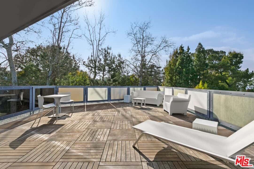 15216 Antelo Place Los Angeles CA 90077