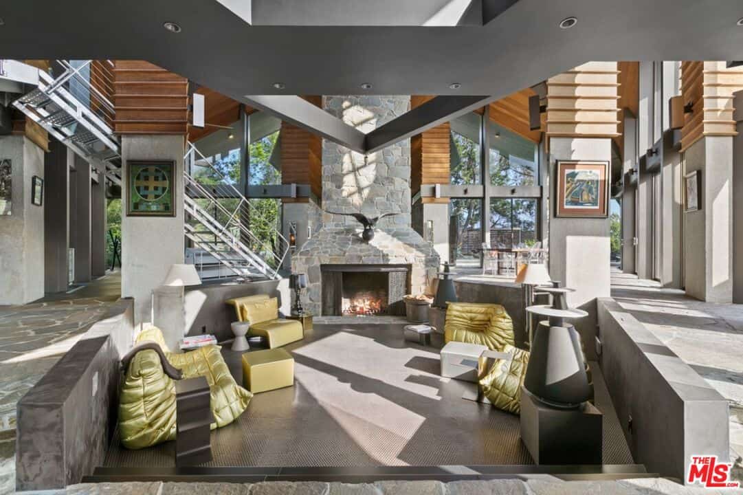 15216 Antelo Place Los Angeles CA 90077