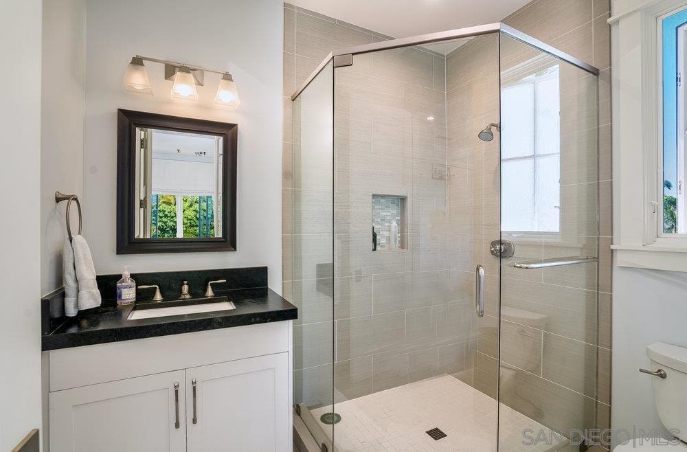 5769 Waverly Avenue La Jolla CA 92037