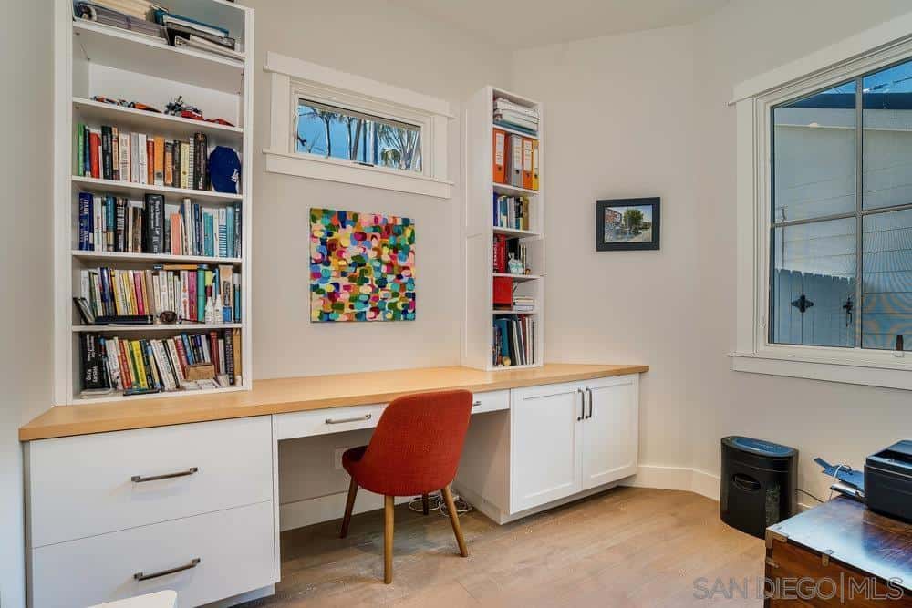 5769 Waverly Avenue La Jolla CA 92037
